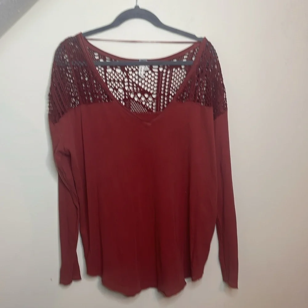 Free People We The Free rust crochet back and sleeve v neck cotton long sleeve